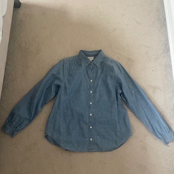 Jcrew size 4 soft denim button down - Picture 1 of 6